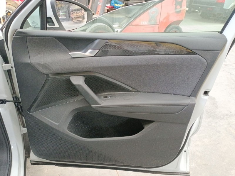 Recambio de guarnecido puerta delantera derecha para volkswagen tiguan (ct1) 1.5 etsi referencia OEM IAM   