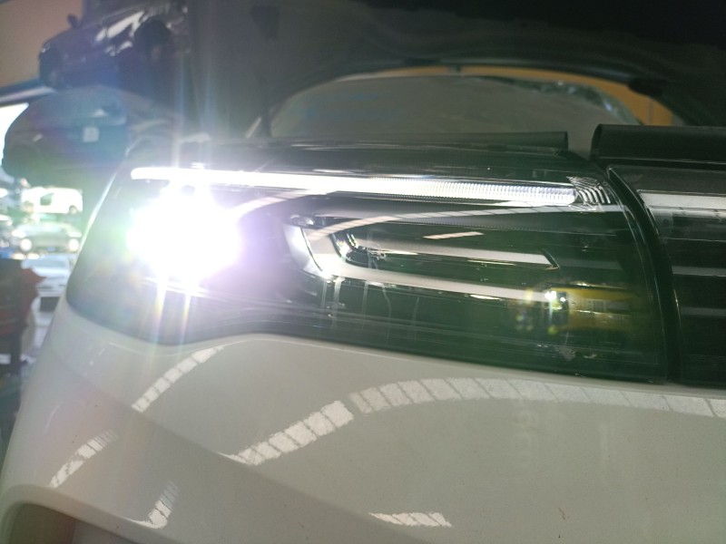 Recambio de faro derecho xenon para volkswagen tiguan (ct1) 1.5 etsi referencia OEM IAM   