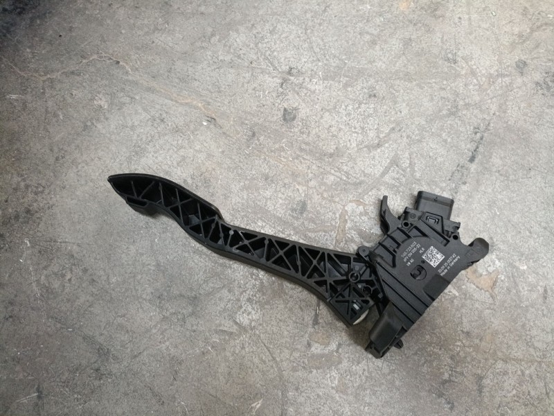 Recambio de pedal acelerador para volkswagen tiguan (ct1) 1.5 etsi referencia OEM IAM   