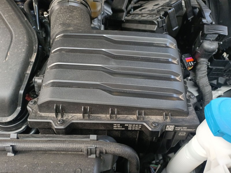 Recambio de filtro aire para volkswagen tiguan (ct1) 1.5 etsi referencia OEM IAM 5Q0129607BG  