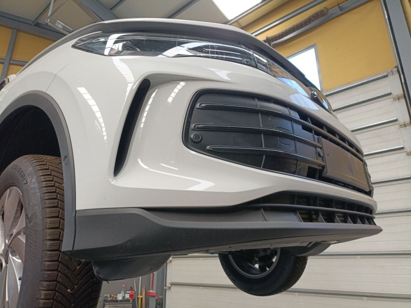 Recambio de paragolpes delantero para volkswagen tiguan (ct1) 1.5 etsi referencia OEM IAM   