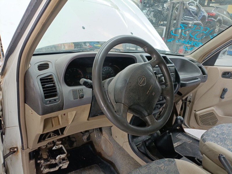 nissan terrano ii (r20) del año 2000