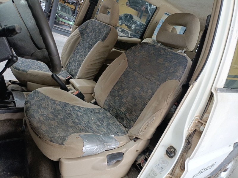 nissan terrano ii (r20) del año 2000