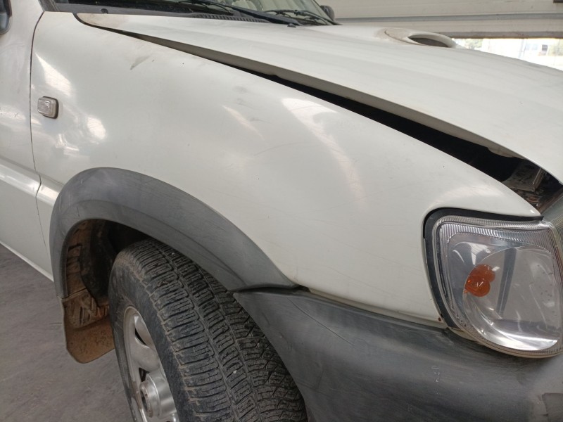 Recambio de aleta delantera derecha para nissan terrano ii (r20) 2.7 td 4wd referencia OEM IAM   