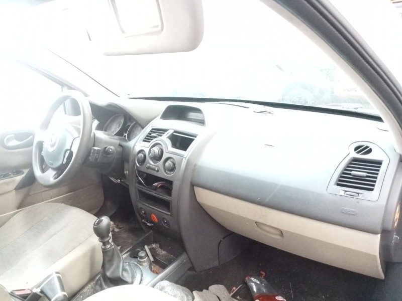renault megane ii classic berlina del año 2007