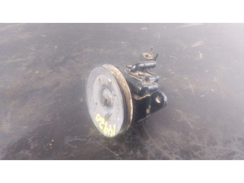 Recambio de bomba direccion para nissan terrano ii (r20) 2.7 td 4wd referencia OEM IAM   