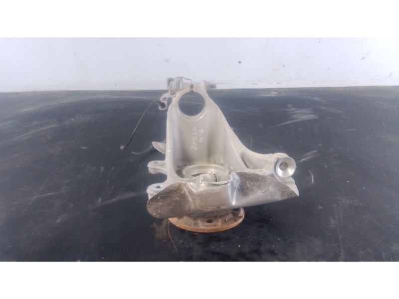 Recambio de mangueta delantera derecha para bmw 1 (f40) 118 d referencia OEM IAM 68766460404  