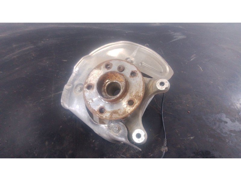 Recambio de mangueta delantera derecha para bmw 1 (f40) 118 d referencia OEM IAM 68766460404  