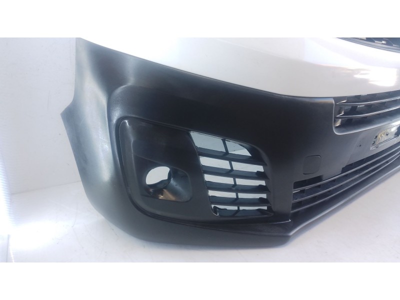 Recambio de paragolpes delantero para opel vivaro c furgoneta (k0) 2.0 referencia OEM IAM   