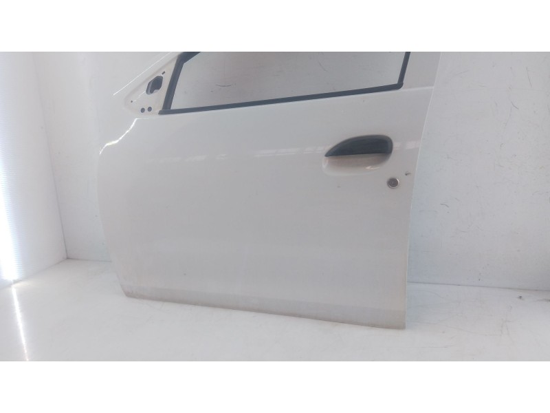 Recambio de puerta delantera izquierda para dacia sandero stepway referencia OEM IAM   E5-B4-8