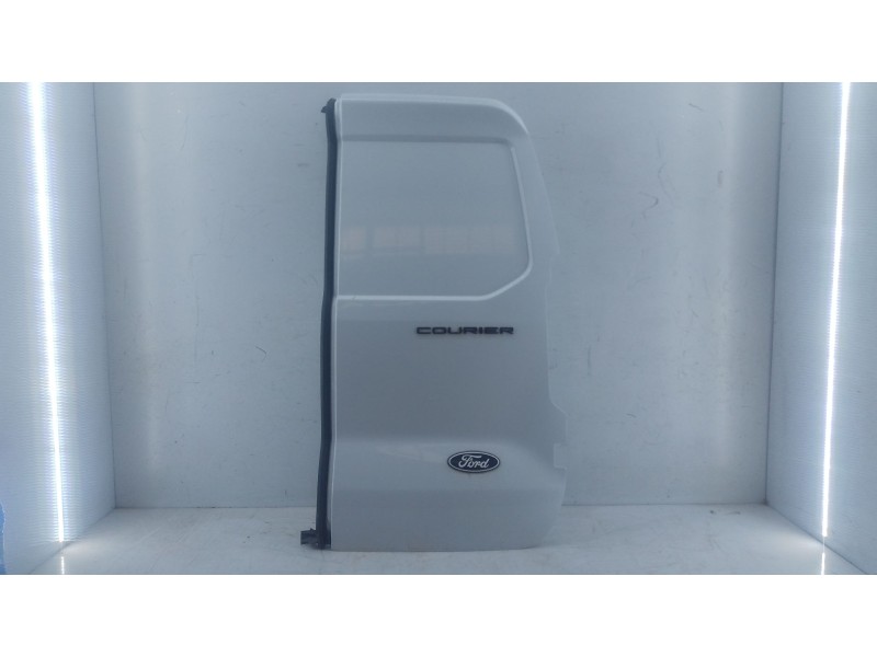 Recambio de puerta trasera derecha para ford transit courier referencia OEM IAM   