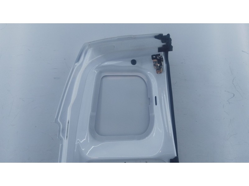 Recambio de puerta trasera derecha para ford transit courier referencia OEM IAM   