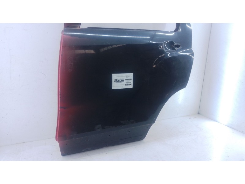 Recambio de puerta trasera izquierda para chevrolet trax 1.7 td referencia OEM IAM   
