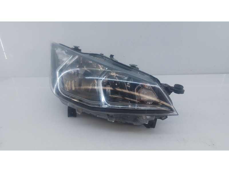 Recambio de faro derecho xenon para seat ibiza v (kj1, kjg) 1.0 mpi referencia OEM IAM   