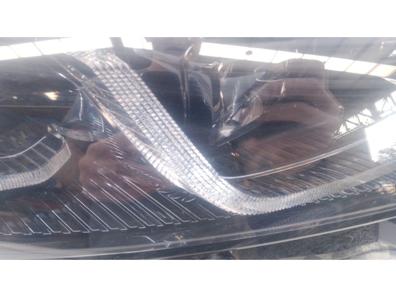 Recambio de faro derecho xenon para ford kuga iii (dfk) 2.5 duratec plug-in-hybrid referencia OEM IAM PV4B13E016AF  