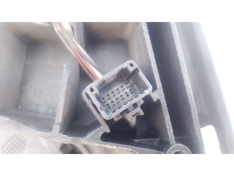 Recambio de retrovisor izquierdo electrico para renault megane iii hatchback (bz0/1_, b3_) 1.2 tce (bz2b, bz11) referencia OEM I