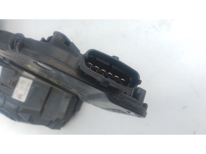 Recambio de cerradura puerta trasera derecha para land rover range rover sport ii (l494) 3.0 sdv6 4x4 referencia OEM IAM   