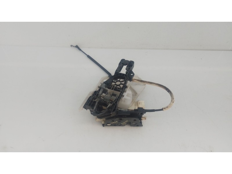 Recambio de cerradura puerta trasera derecha para volkswagen passat b7 (362) 2.0 tdi referencia OEM IAM   