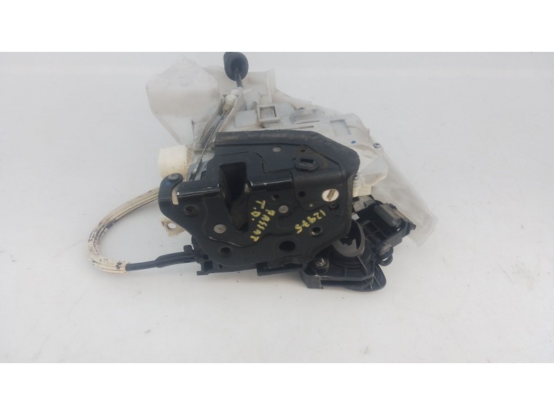 Recambio de cerradura puerta trasera derecha para volkswagen passat b7 (362) 2.0 tdi referencia OEM IAM   