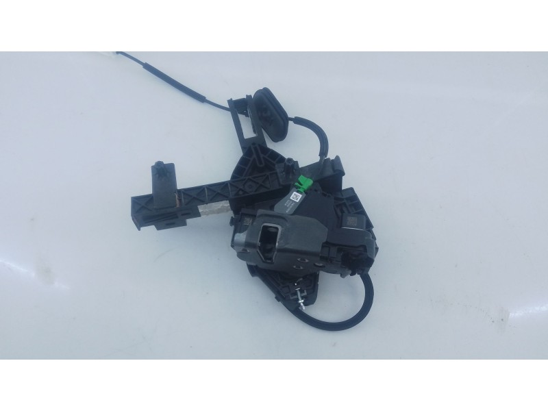 Recambio de cerradura puerta trasera derecha para ford kuga iii (dfk) 2.5 duratec plug-in-hybrid referencia OEM IAM   