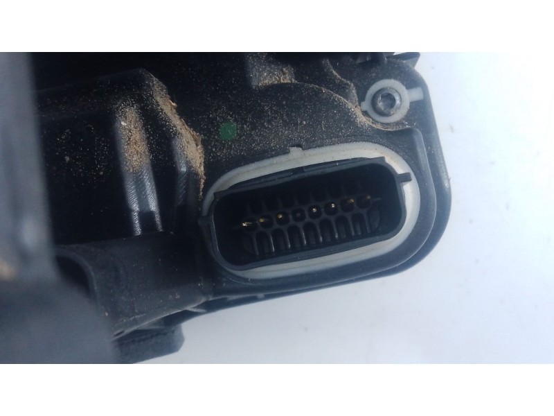 Recambio de cerradura puerta trasera derecha para ford kuga iii (dfk) 2.5 duratec plug-in-hybrid referencia OEM IAM   