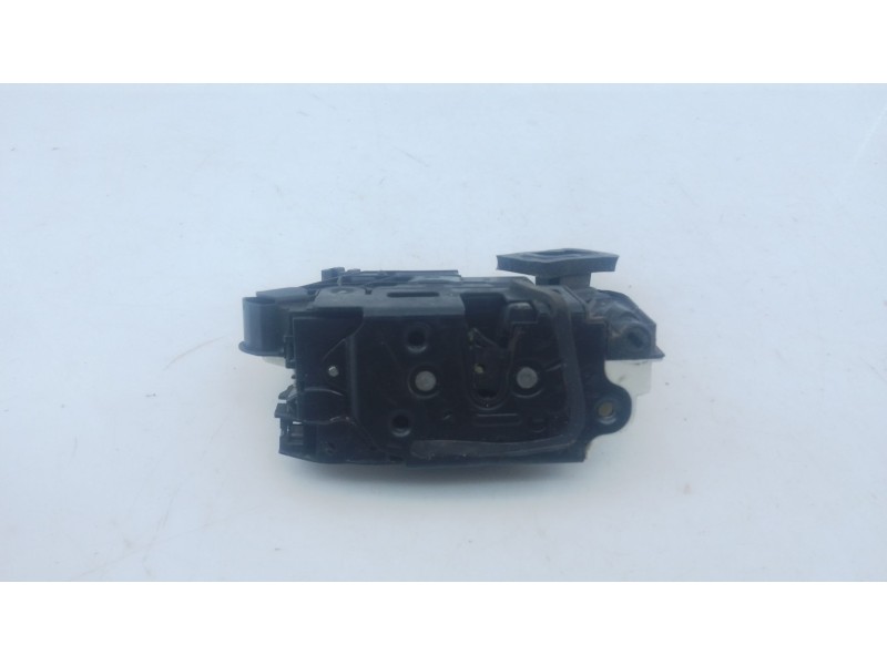 Recambio de cerradura puerta delantera derecha para volkswagen golf vii (5g1, bq1, be1, be2) 1.6 tdi referencia OEM IAM   