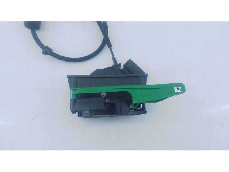Recambio de cerradura maletero / porton para ford transit courier referencia OEM IAM   