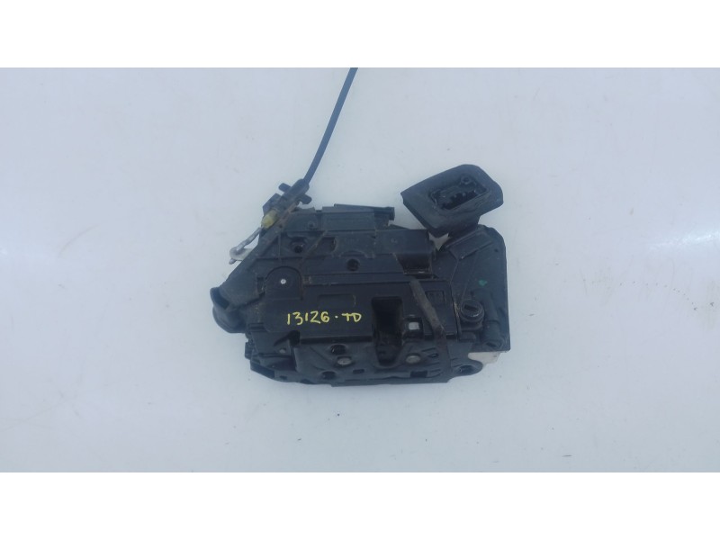Recambio de cerradura puerta trasera derecha para volkswagen golf vii (5g1, bq1, be1, be2) 1.6 tdi referencia OEM IAM   