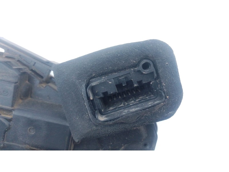 Recambio de cerradura puerta trasera derecha para volkswagen golf vii (5g1, bq1, be1, be2) 1.6 tdi referencia OEM IAM   