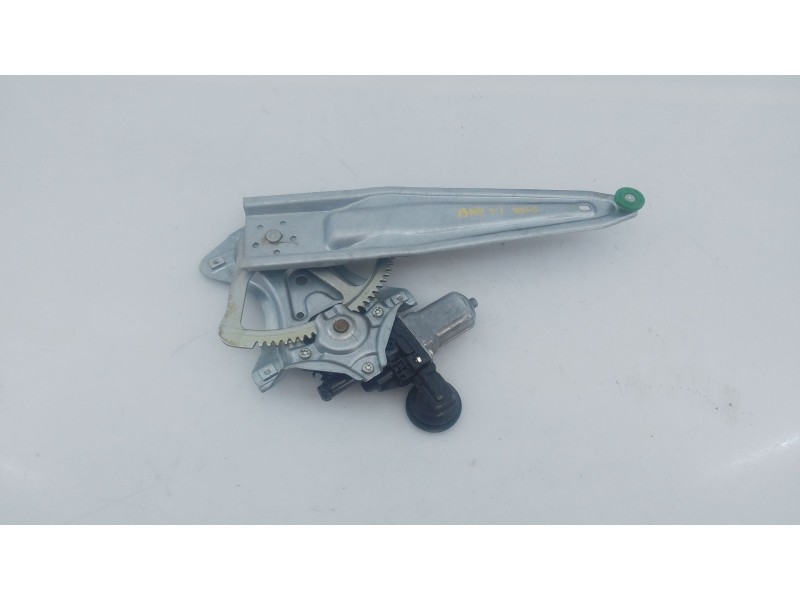 Recambio de elevalunas trasero izquierdo para toyota yaris (_p13_) 1.5 hybrid (nhp130_) referencia OEM IAM   