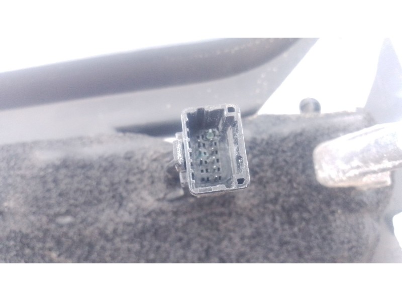 Recambio de retrovisor derecho electrico para renault trafic iii autobús (jg_) 2.0 dci 150 (jgmu) referencia OEM IAM   