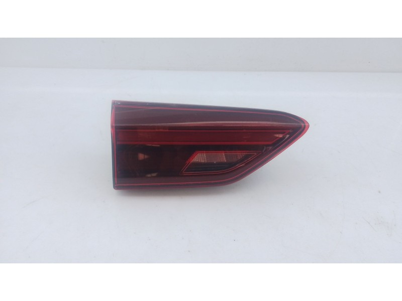 Recambio de piloto trasero izquierdo porton para volkswagen polo vi (aw1, bz1, ae1, bz3) 1.0 tsi referencia OEM IAM   