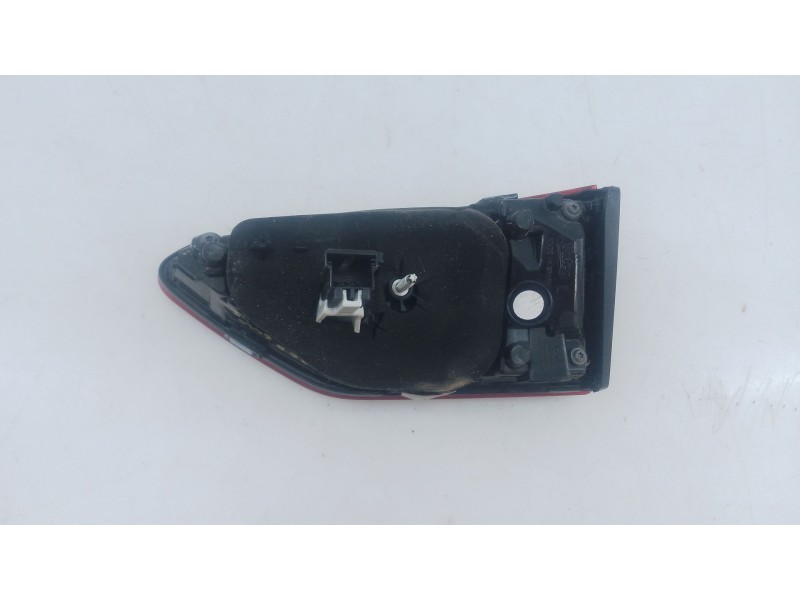 Recambio de piloto trasero izquierdo porton para volkswagen polo vi (aw1, bz1, ae1, bz3) 1.0 tsi referencia OEM IAM   