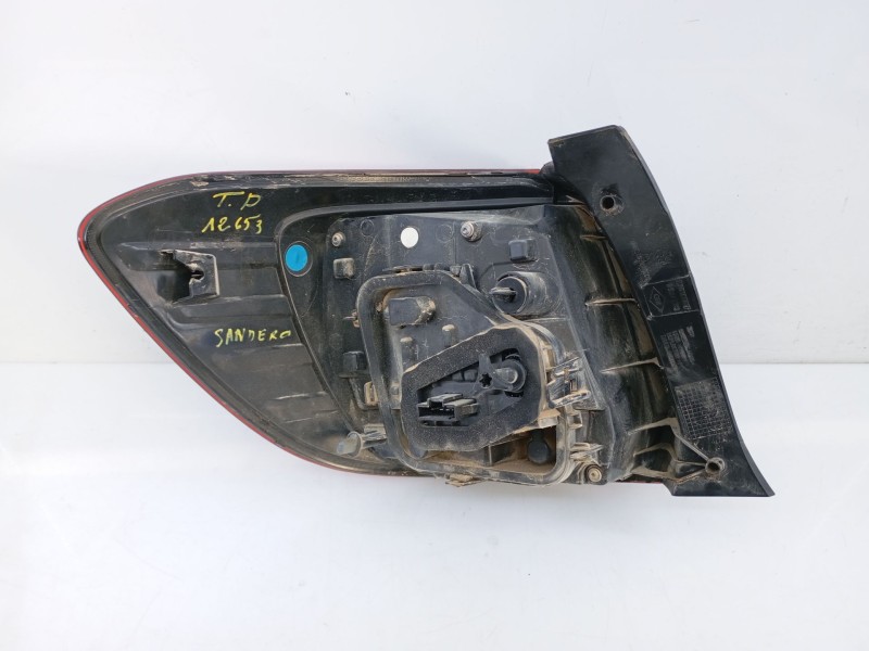 Recambio de piloto trasero derecho para dacia sandero stepway ambiance referencia OEM IAM 265506147R 90113189 E1-A1-31-2