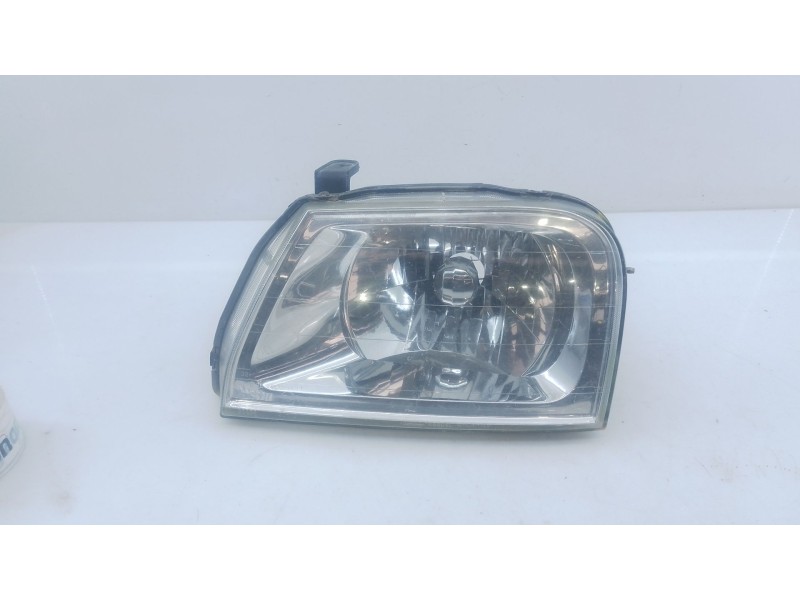Recambio de faro izquierdo para mitsubishi l200 (k7_t, k6_t, k5_t) 2.5 td 4wd (k74t) referencia OEM IAM   