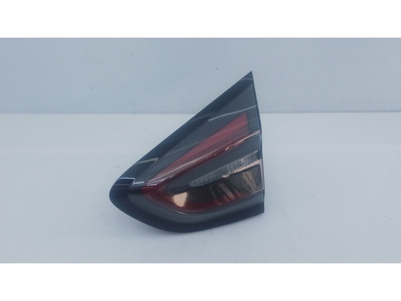 Recambio de piloto trasero derecho porton para ford puma (j2k, cf7) 1.0 ecoboost mhev referencia OEM IAM   
