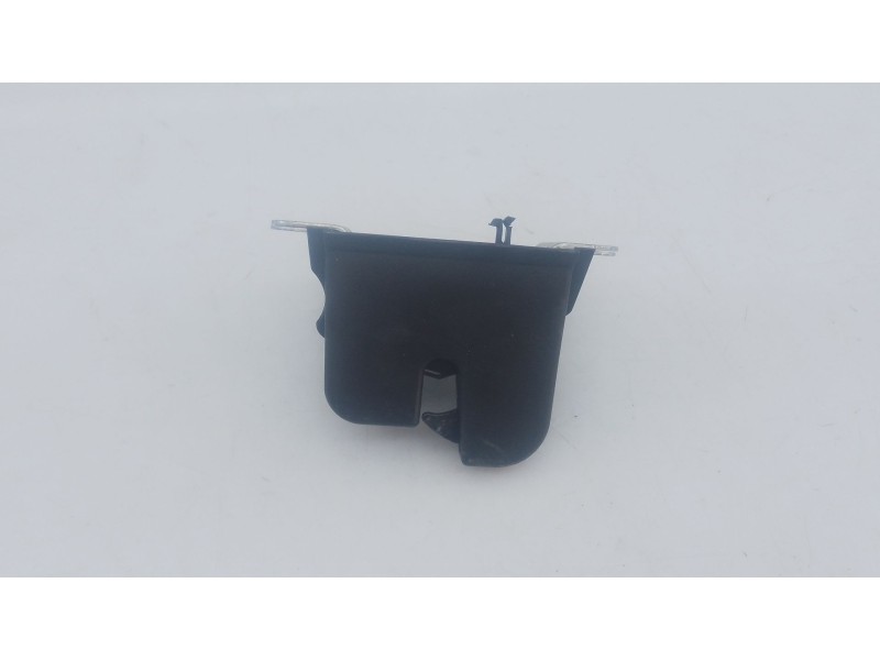 Recambio de cerradura maletero / porton para volkswagen polo vi (aw1, bz1, ae1, bz3) 1.0 tsi referencia OEM IAM   