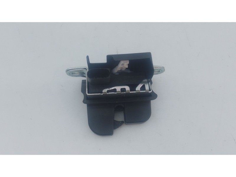Recambio de cerradura maletero / porton para volkswagen polo vi (aw1, bz1, ae1, bz3) 1.0 tsi referencia OEM IAM   