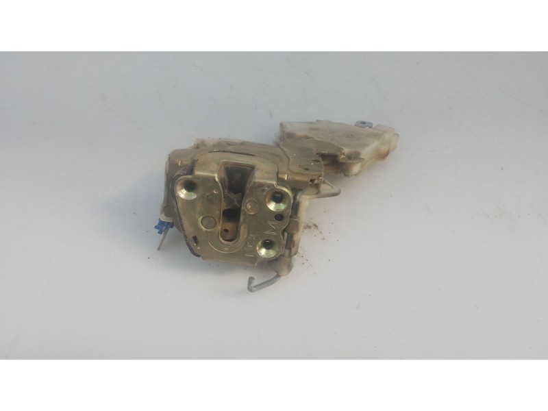Recambio de cerradura maletero / porton para nissan terrano/terrano.ii (r20) comfort referencia OEM IAM   