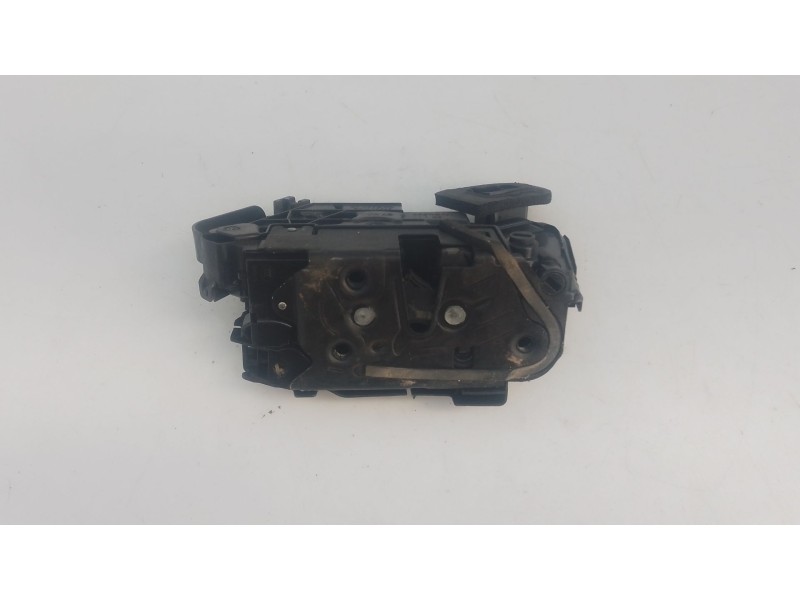 Recambio de cerradura puerta trasera derecha para volkswagen passat b8 (3g2, cb2) 2.0 tdi referencia OEM IAM   