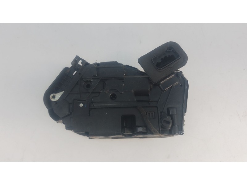 Recambio de cerradura puerta trasera derecha para volkswagen passat b8 (3g2, cb2) 2.0 tdi referencia OEM IAM   