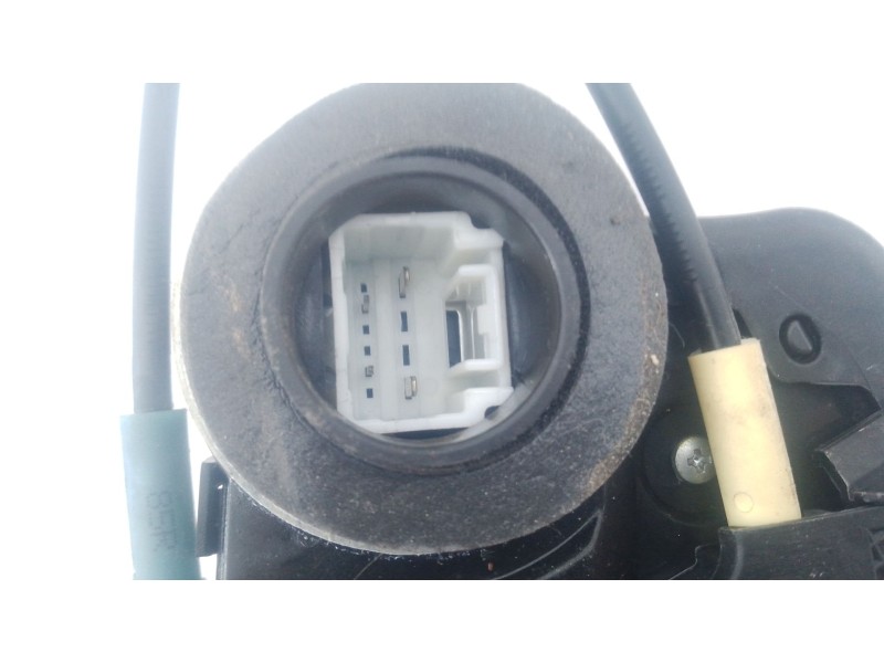 Recambio de cerradura puerta trasera derecha para toyota verso (_r2_) 2.0 d-4d (aur20_) referencia OEM IAM   