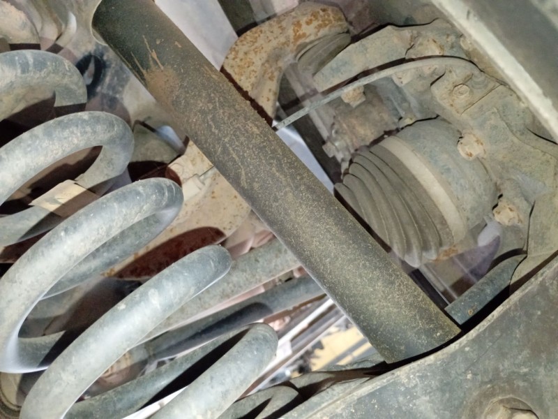 Recambio de amortiguador trasero derecho para suzuki grand vitara ii (jt, te, td) 1.9 ddis a las 4 ruedas (jt419, td44, jb419wd,