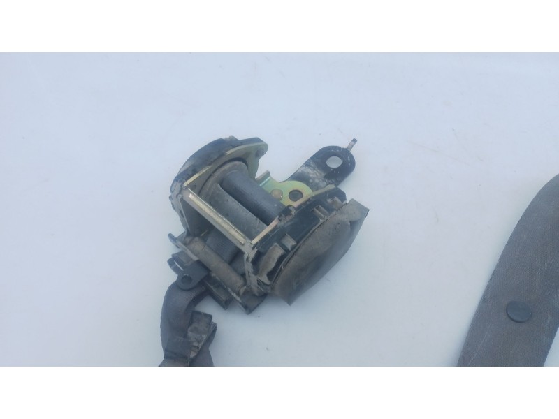 Recambio de cinturon seguridad delantero izquierdo para nissan terrano/terrano.ii (r20) slx familiar referencia OEM IAM   