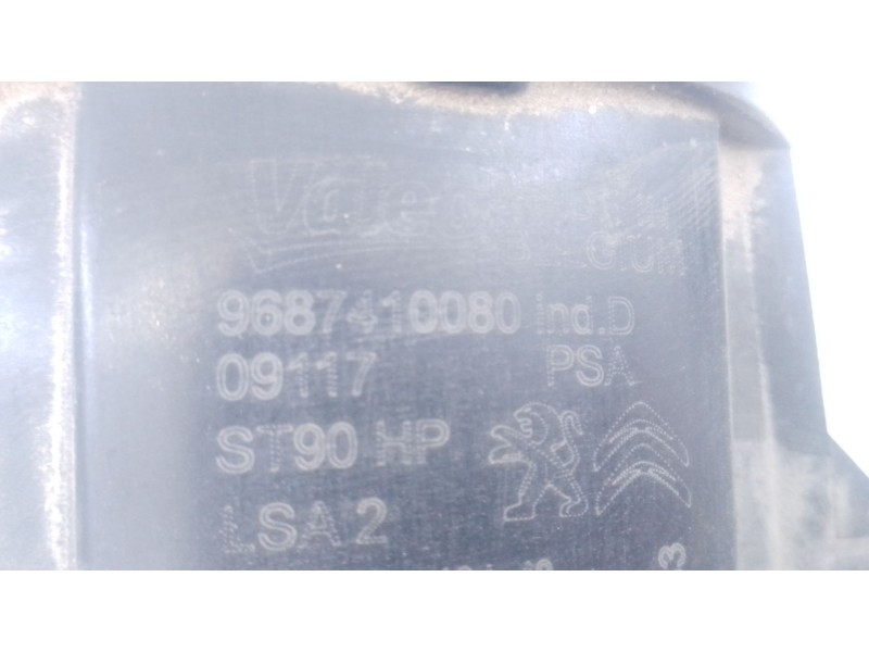 Recambio de faro antiniebla izquierdo para opel vivaro c furgoneta (k0) 2.0 referencia OEM IAM   