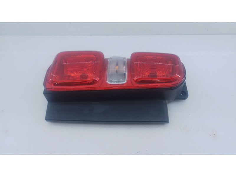 Recambio de piloto trasero izquierdo para opel vivaro c furgoneta (k0) 2.0 referencia OEM IAM 9808243180  E2-B6-3-1