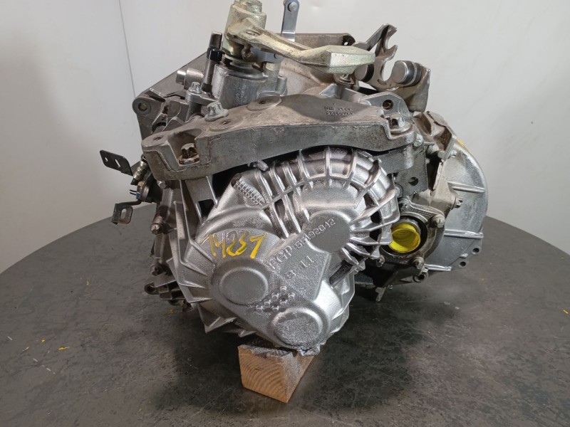 Recambio de caja cambios para opel astra h gtc (a04) 1.9 cdti (l08) referencia OEM IAM M32 60413177H4 