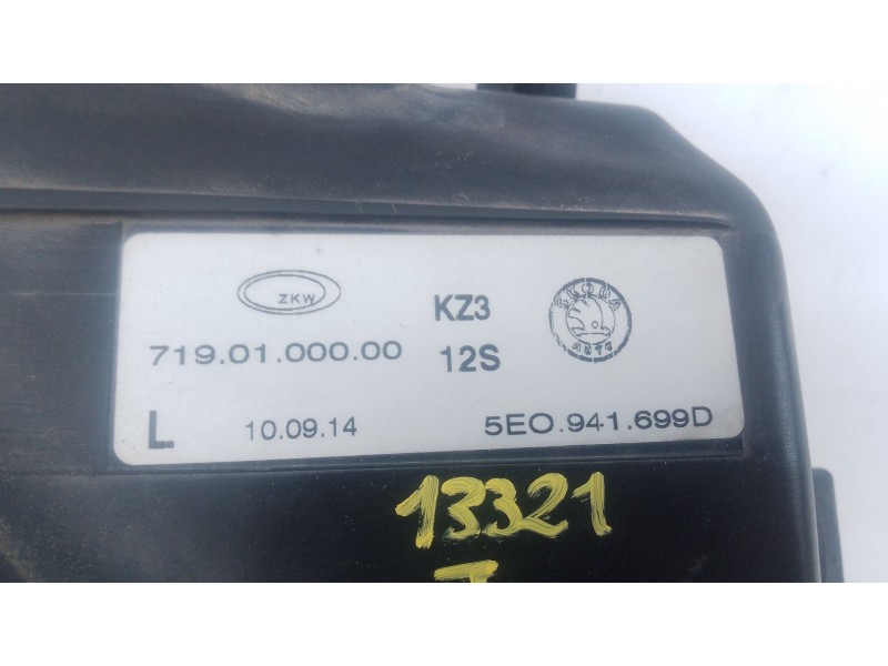 Recambio de faro antiniebla izquierdo para skoda octavia iii (5e3, nl3, nr3) 2.0 tdi referencia OEM IAM   