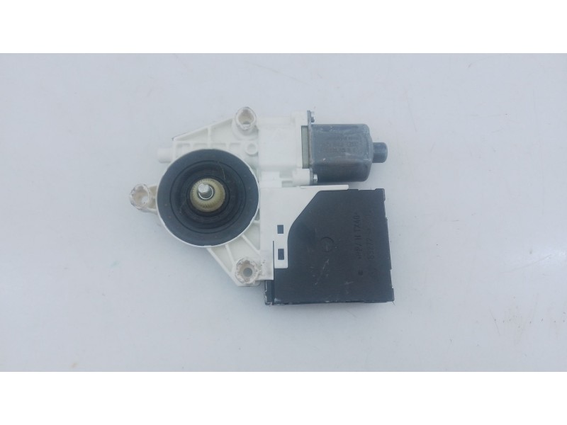 Recambio de motor elevalunas delantero derecho para volkswagen golf plus (5m1) bluemotion edition referencia OEM IAM   