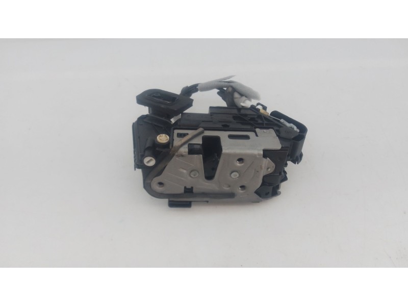 Recambio de cerradura puerta trasera izquierda para seat leon (kl1, klg) 2.0 tdi referencia OEM IAM   